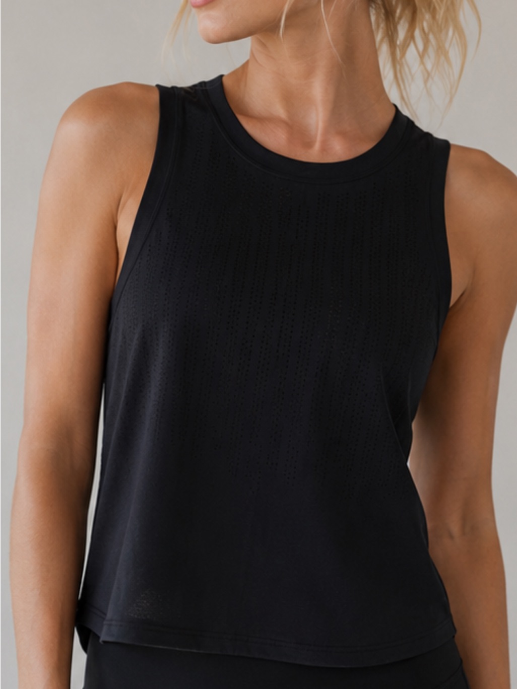 Lululemon Athletica Black Perforated Performance Tank / Black Size 2